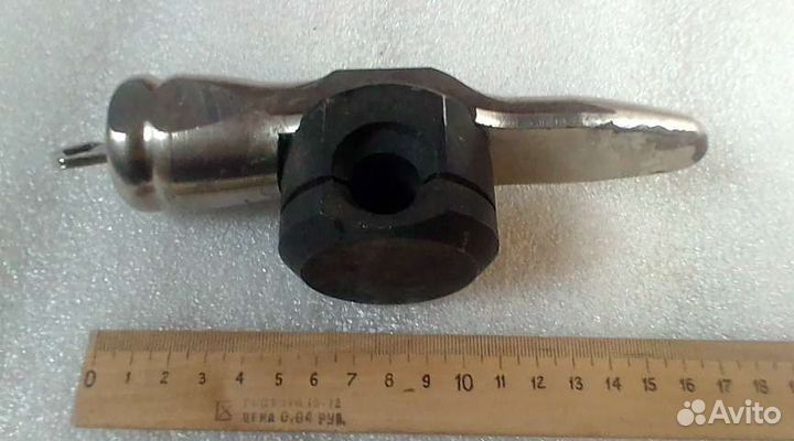 Блокиратор рулевого вала