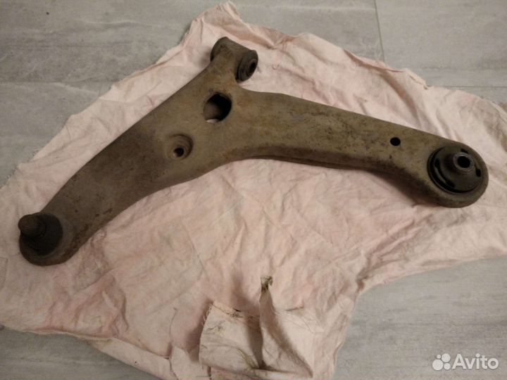 Рычаг передней подвески лансер 9