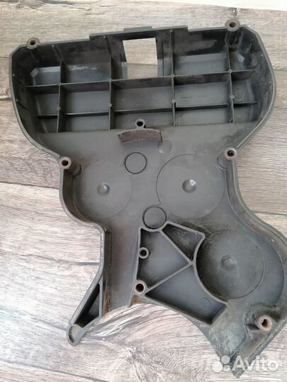 Продам кожух ремня грм ваз 2110