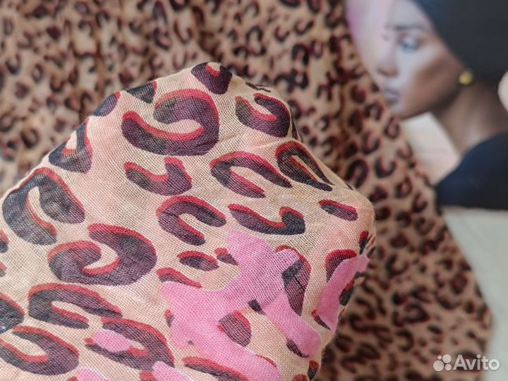 Палантин Шарф Парео Louis Vuitton леопард бежевый