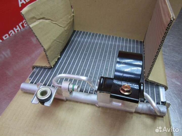 Радиатор кондиционера Nissan Pulsar N15 1995-2000