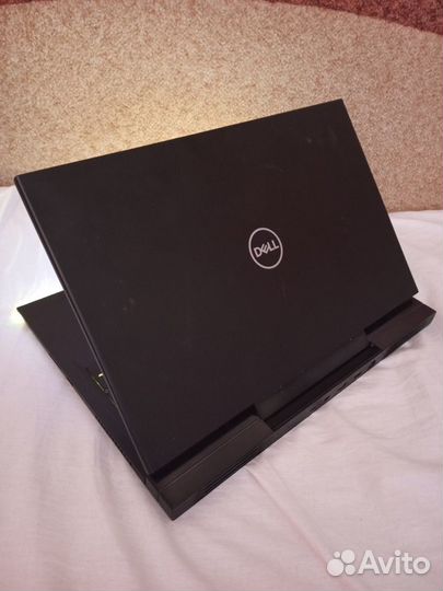 Dell G7 7700