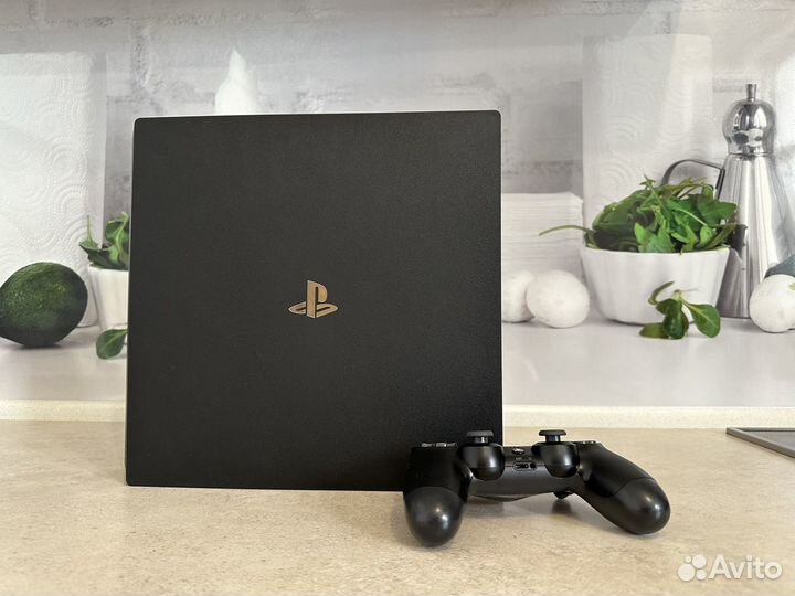 Sony playstation 4 pro 1TB (9.60)