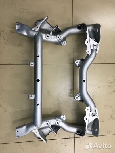 Подрамник передний Мерседес Mercedes w204 w212