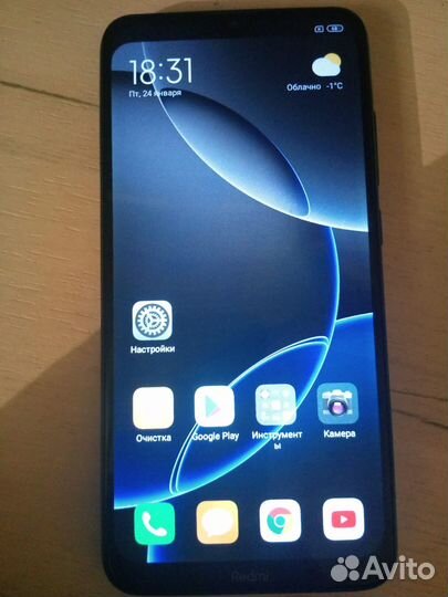 Xiaomi Redmi 8, 3/32 ГБ