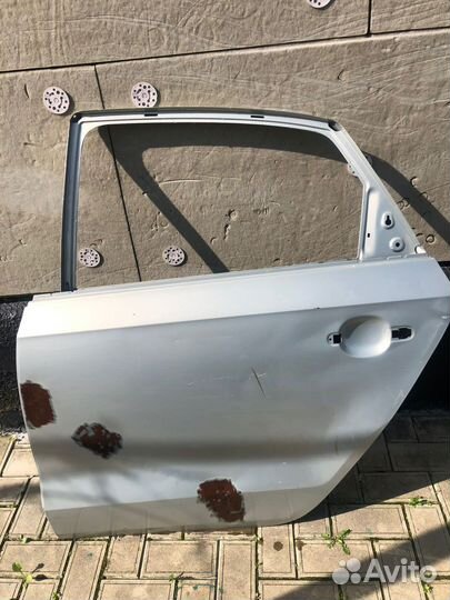 Продам дверь от volkswagen polo