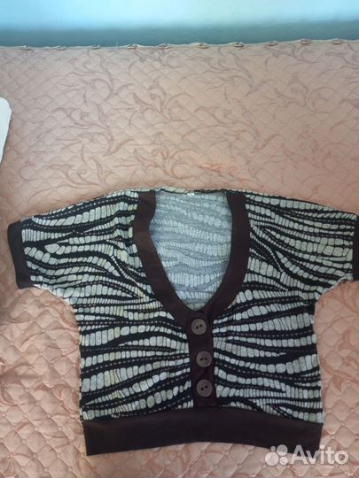 Женская одежда отдам бесплатно