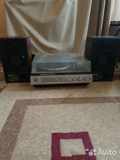 Проигрыватель винила вега 109 с колонками S 30