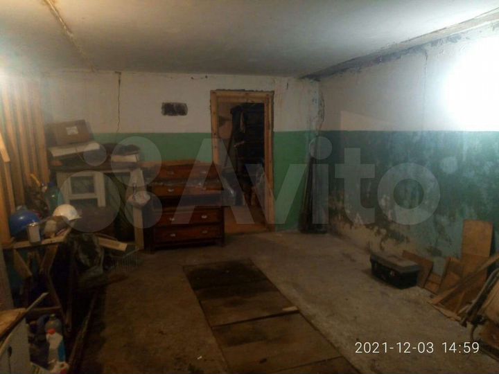 Гараж, > 30 м²