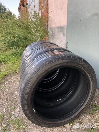 Bridgestone Potenza S001 235/45 R19