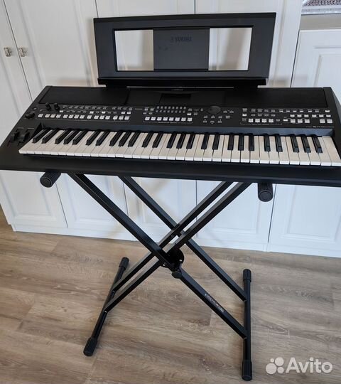 Yamaha PSR-SX600 синтезатор рабочая станция