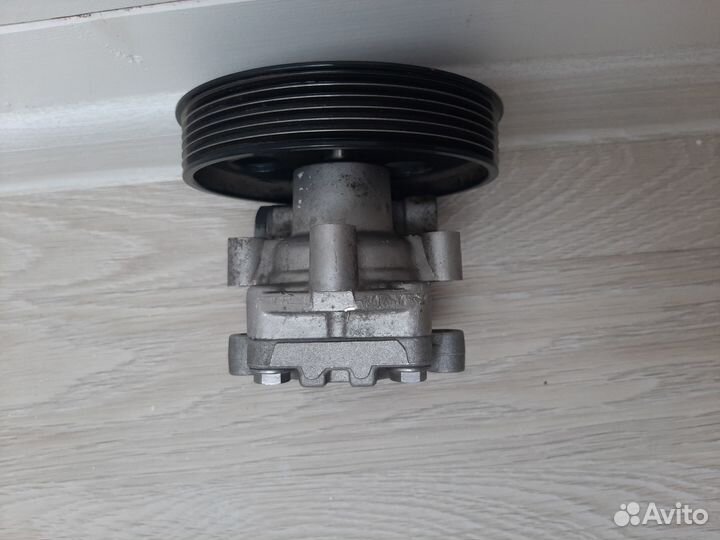 Насос гидроусилителя Renault Sandero 2