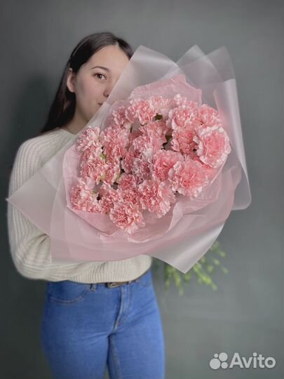 Букет из 39 розовых диантусов в матовой бумаге