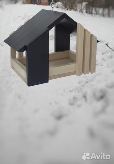 Кормушка для птиц из дерева (под заказ)