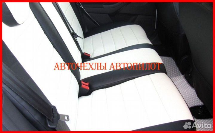 Чехлы Автопилот Ford Focus 3 из экокожи чёрно-белы
