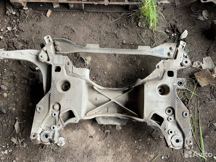 Балка подмоторная (подрамник) Peugeot 407