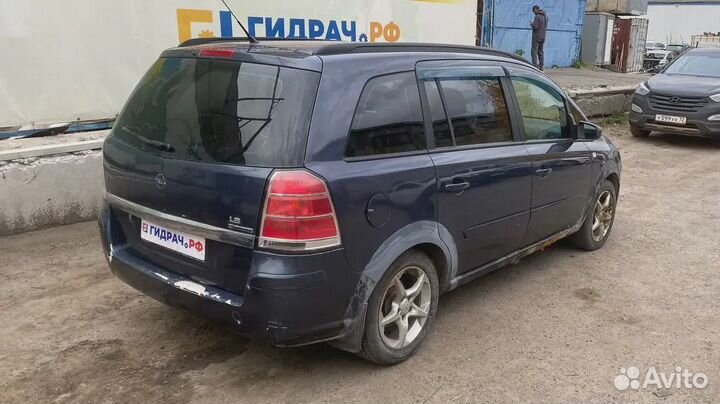 Накладка декоративная на кулису кпп Opel Zafira B 784514