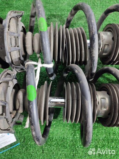 Стойка передняя Honda Fit GD4 L15A 2001