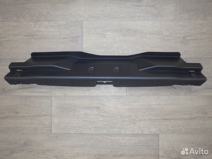 Обшивка багажника задняя центральная xray Иксрэй