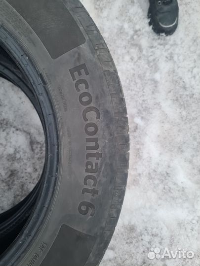 Continental ContiEcoContact 6 215/60 R17