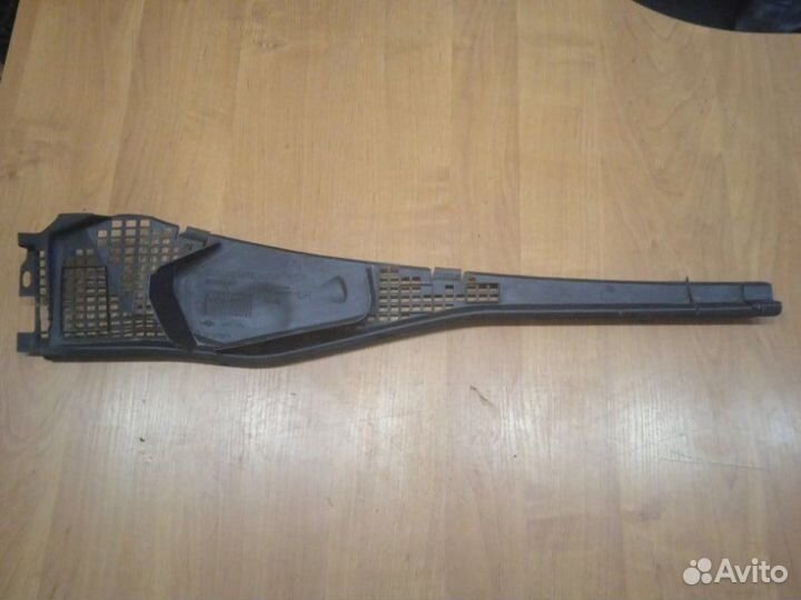 Решетка стеклооч. (планка под лобовое стекло