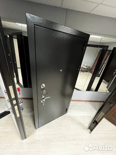 Металлическая входная дверь с бесплатной доставкой