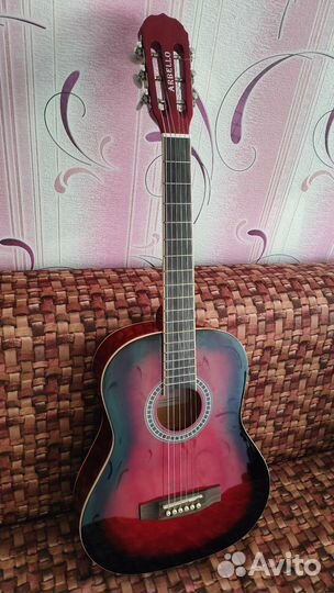 Акустическая гитара