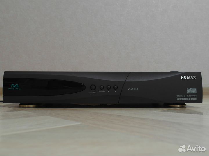 Спутниковый ресивер humax vaci-5300