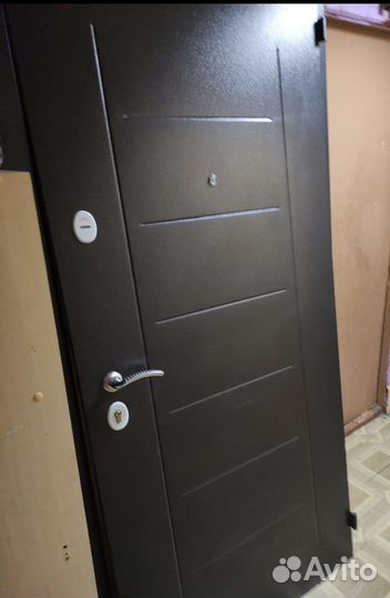 Дверь входная металлическая