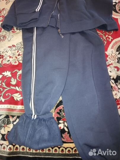 Женский спортивный теплый костюм