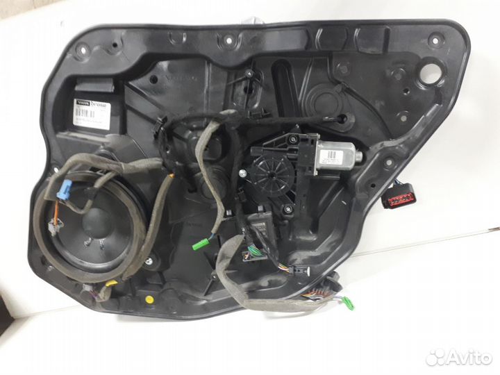 Стеклоподъёмник двери Volvo XC70 II