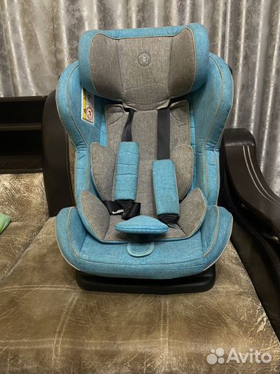 Автомобильное детское кресло