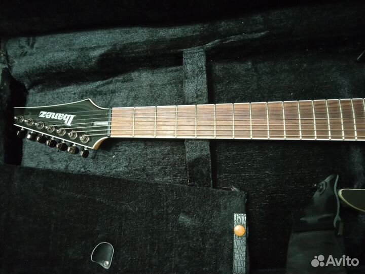 Электрогитара