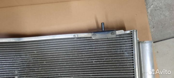 Радиатор кондиционера toyota Rav4/2012