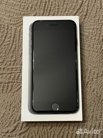 iPhone SE (2022), 128 ГБ