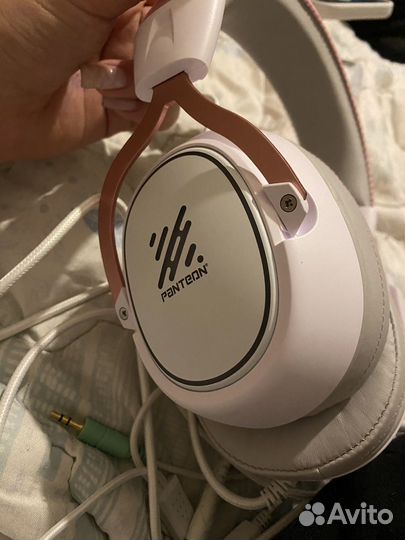 Проводные наушники