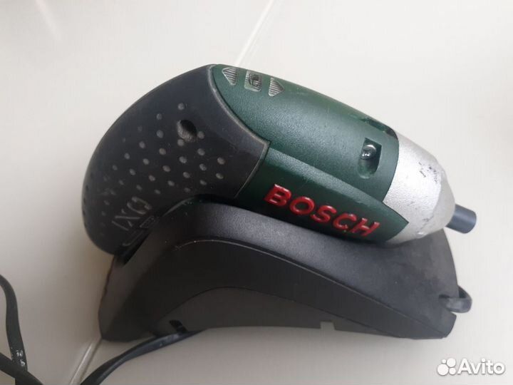 Аккумуляторная отвертка 