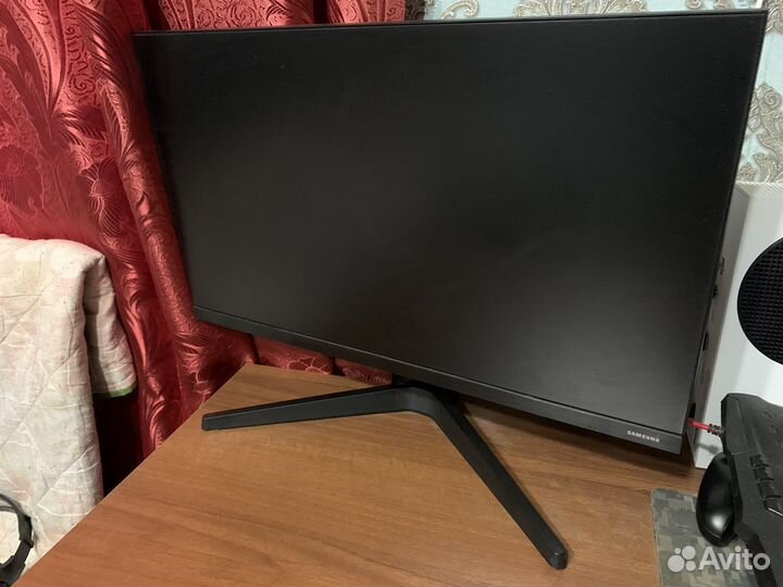 Монитор 24 дюйма Samsung