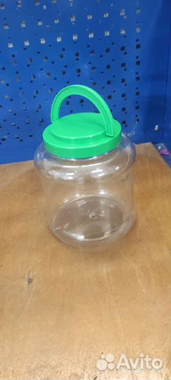 Контейнер для сухого корма животных 4.3 литра