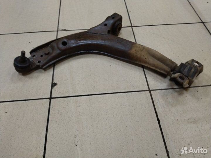 Рычаг подвески передний левый Заз Шанс 1.3 2011