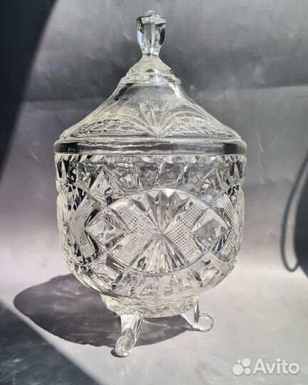 Конфетница хрустальная