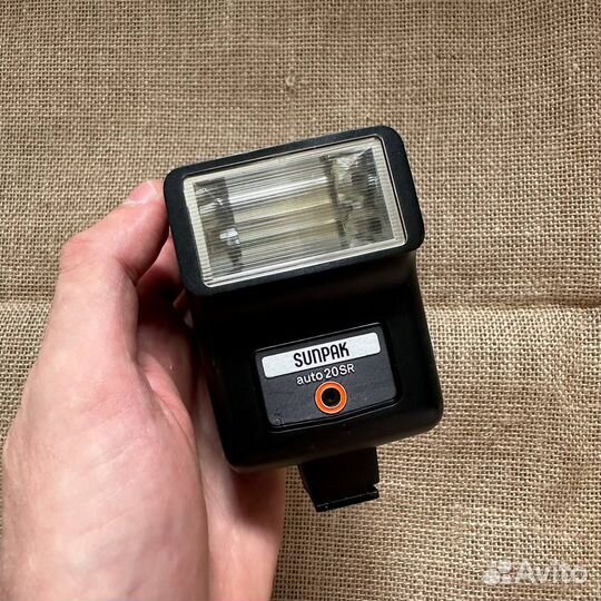 Вспышка Sunpak Auto 20SR