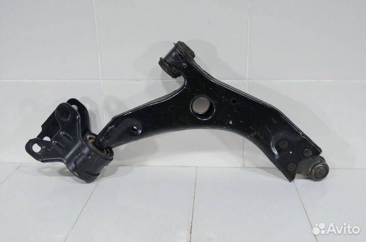 Рычаг нижний передний левый Ford Focus 3 2011+