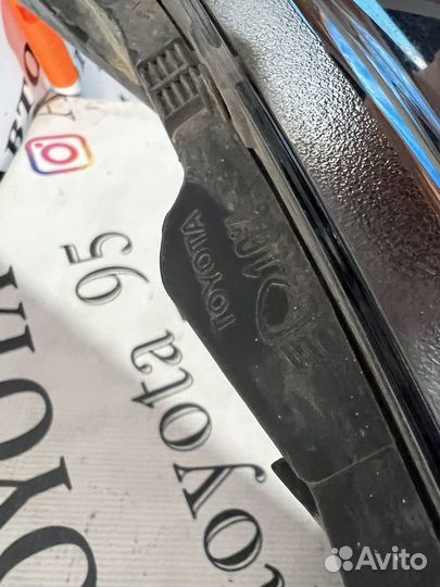 Фара левая Toyota Corolla E180 оригинал