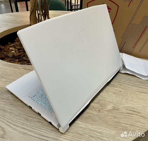 MSI Sword 15 /i5-11400H/RTX3060/16GB DDR4