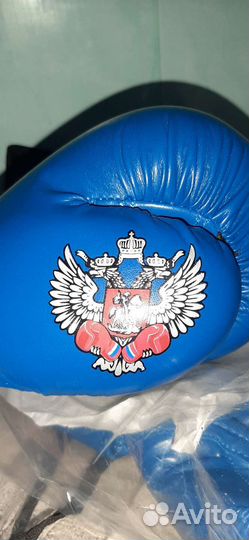 Боксерские перчатки Clinch 10-12Oz