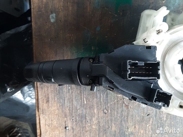 Переключатель подрулевой Ниссан Примера P12