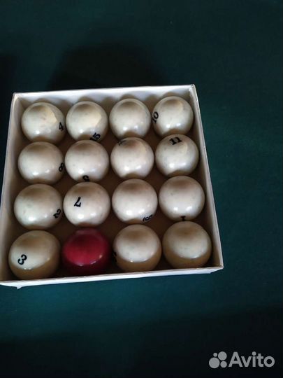 Бильярдный стол