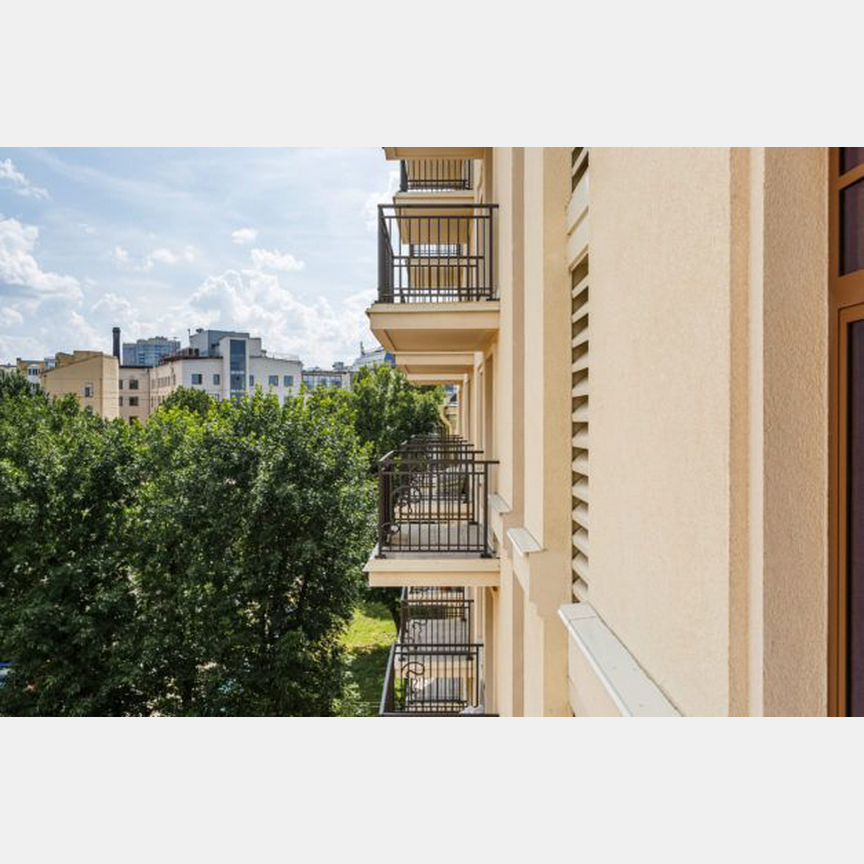 4-к. квартира, 137,1 м², 2/9 эт.