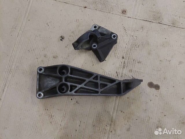 Кронштейн крепления двс Opel Vectra B